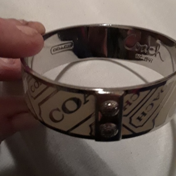 Coach Bracelet - Picture 2 of 2